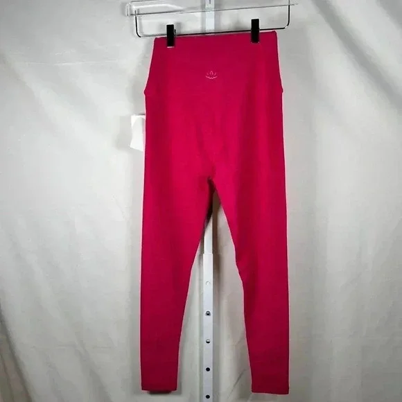 Beyond Yoga Spacedye Caught in the Midi Size XS Legging Cranberry - Picture 5 of 5